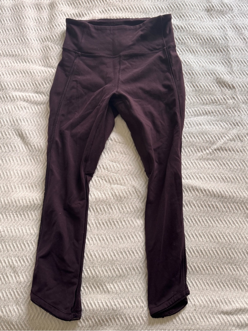 Lululemon Sculpt It Crop 21" Bordeaux Drama Mesh Leggings Size 4